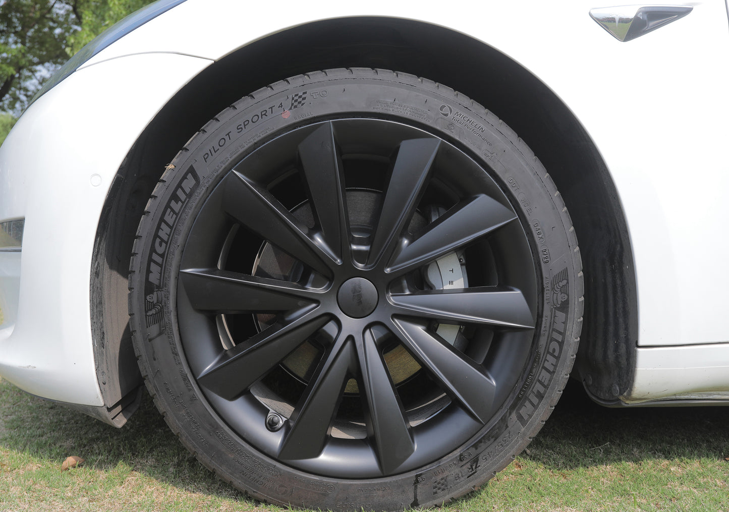 WINTER WHIRL MAT | Tesla Model 3 2019 18" capsules 