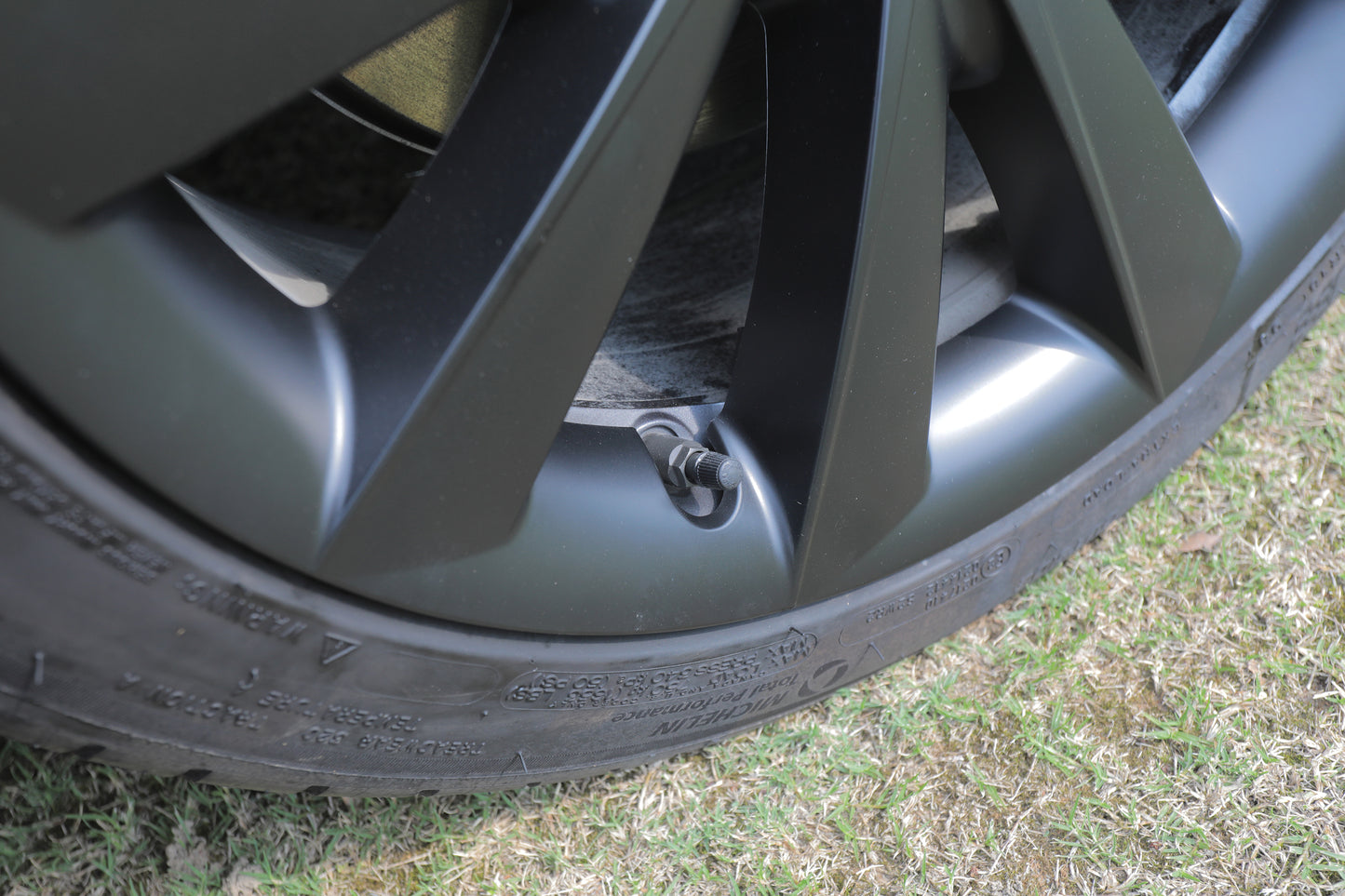 WINTER WHIRL MAT | Tesla Model 3 2019 18" capsules 